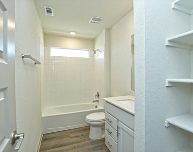 204 Merrick Rd - Photo Thumbnail 25