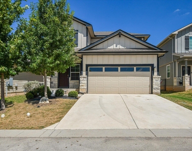 204 Merrick Rd - Photo Thumbnail 2