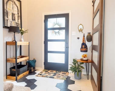 2844 Mission Tejas Dr - Photo Thumbnail 16