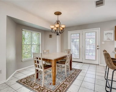 1020 Skylark Hill Ln - Photo Thumbnail 6