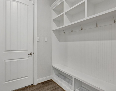 727 Spinnaker Loop - Photo Thumbnail 26