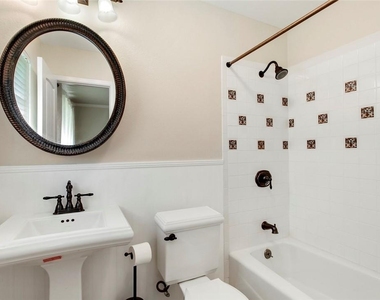 6101 Harwin Ln - Photo Thumbnail 11