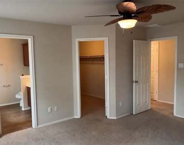 357 Nottingham Loop - Photo Thumbnail 5