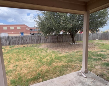 357 Nottingham Loop - Photo Thumbnail 15
