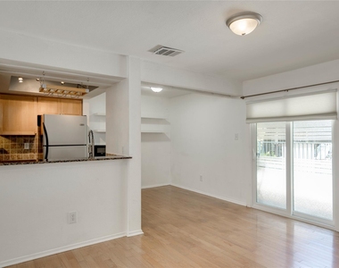 3627 Manchaca Rd - Photo Thumbnail 3