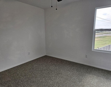 17721 Somerville Ct - Photo Thumbnail 8