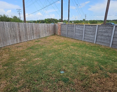 17721 Somerville Ct - Photo Thumbnail 15