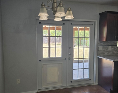 1106 Fauntleroy Trl - Photo Thumbnail 29