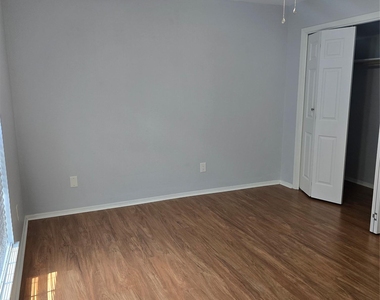 1106 Fauntleroy Trl - Photo Thumbnail 20