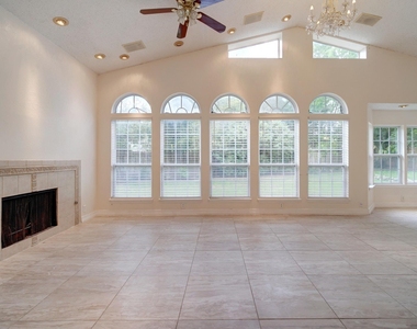 10509 Doering Ln - Photo Thumbnail 12
