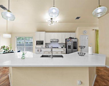 6006 Barletta Dr - Photo Thumbnail 4