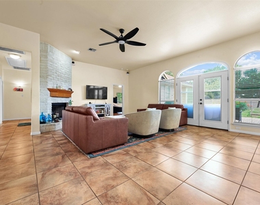 6006 Barletta Dr - Photo Thumbnail 13