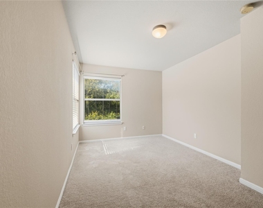 6600 Convict Hill Rd - Photo Thumbnail 16
