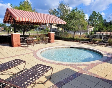 179 Servia Drive - Photo Thumbnail 12