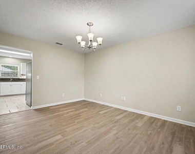 133 Dragonfly Drive - Photo Thumbnail 4