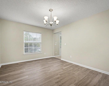 133 Dragonfly Drive - Photo Thumbnail 5