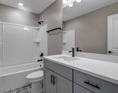 428 Settlers Landing Drive - Photo Thumbnail 23