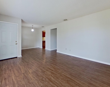 477 Crabapple Court - Photo Thumbnail 9