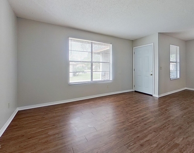 477 Crabapple Court - Photo Thumbnail 10