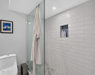 202 Vista Lagoon Court - Photo Thumbnail 20