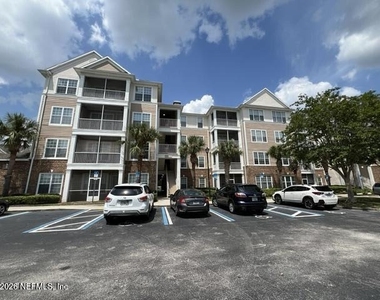 11251 Campfield Drive - Photo Thumbnail 4