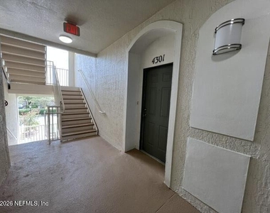 11251 Campfield Drive - Photo Thumbnail 6