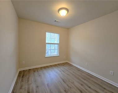 2120 Meadow Peak Road - Photo Thumbnail 18
