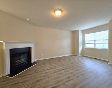 2120 Meadow Peak Road - Photo Thumbnail 8