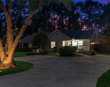 5097 Village Green Way - Photo Thumbnail 32