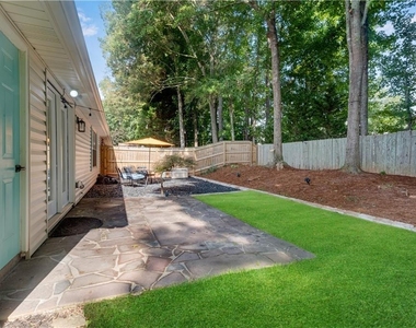 5097 Village Green Way - Photo Thumbnail 25