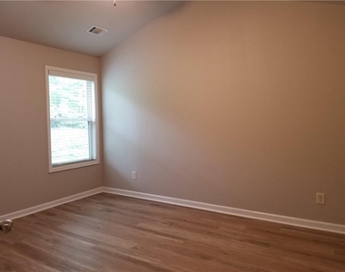 5930 Vista Brook Drive - Photo Thumbnail 15