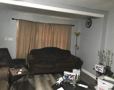 3016 Wesley Avenue - Photo Thumbnail 7