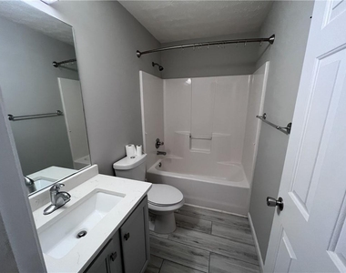 4234 Windale Drive - Photo Thumbnail 6
