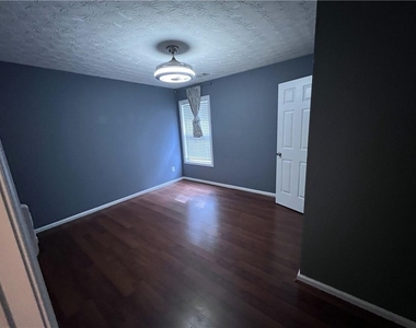 4234 Windale Drive - Photo Thumbnail 7