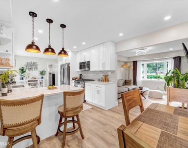 1111 Plum Grove Circle - Photo Thumbnail 4