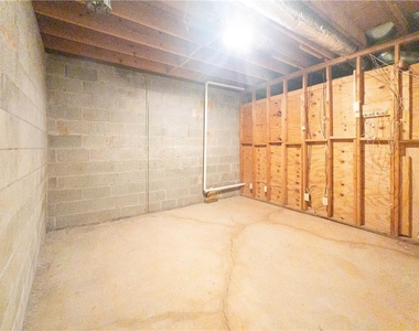 965 Millbrook Court - Photo Thumbnail 24