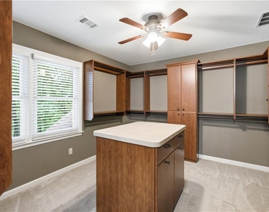 5525 Hampstead Way - Photo Thumbnail 36