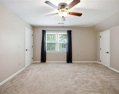 5525 Hampstead Way - Photo Thumbnail 25