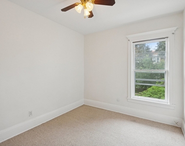 807 Greenleaf Street - Photo Thumbnail 6