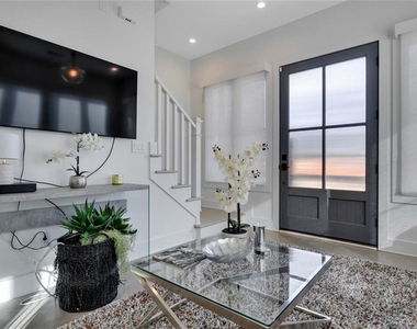 115 Central Avenue - Photo Thumbnail 3