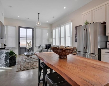 115 Central Avenue - Photo Thumbnail 5