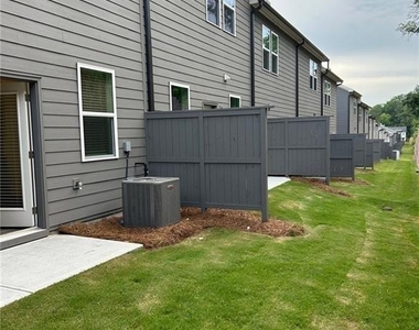 1708 Gunnin Trace Nw - Photo Thumbnail 3