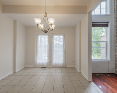 1226 Bradley Circle - Photo Thumbnail 7