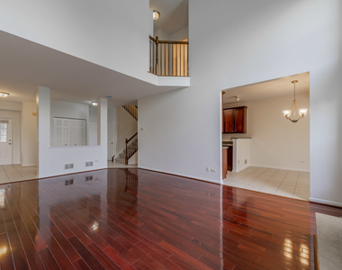 1226 Bradley Circle - Photo Thumbnail 2