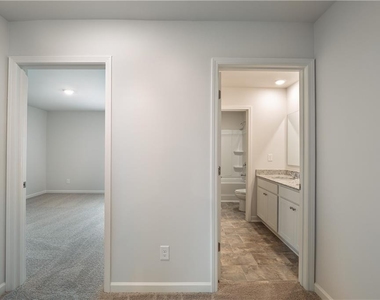74 Grove Springs Court Se - Photo Thumbnail 26