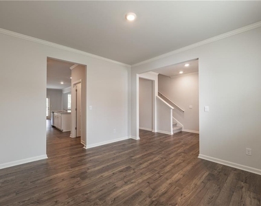 74 Grove Springs Court Se - Photo Thumbnail 12