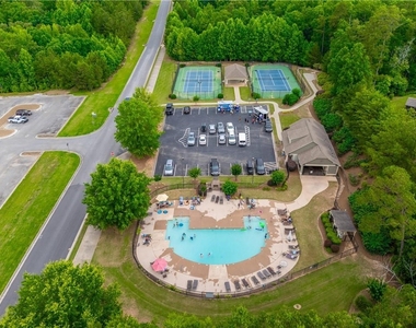 74 Grove Springs Court Se - Photo Thumbnail 32