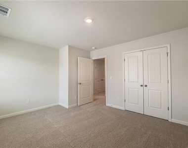 74 Grove Springs Court Se - Photo Thumbnail 29