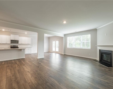 74 Grove Springs Court Se - Photo Thumbnail 9