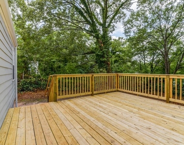 567 Ashburton Avenue - Photo Thumbnail 15